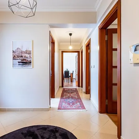 Gorgeous 3 Bedroom Flat - No8 * İstanbul