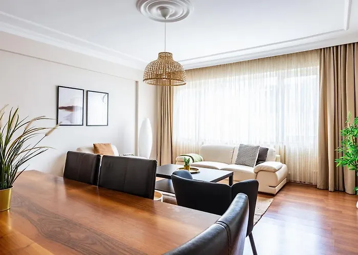 Appartement Gorgeous 3 Bedroom Flat - No8 *